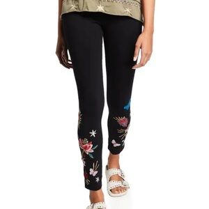 Johnny Was embroidered Floral Adara Leggings Size XS (stretchy)